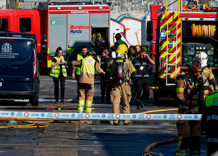 Cifra de fallecidos se eleva a 13 tras incendio en múltiples discotecas en España