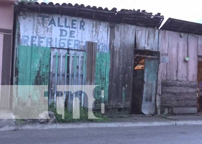 Histórica vivienda en Estelí sucumbe ante fuerte lluvia: el techo colapsa sin heridos