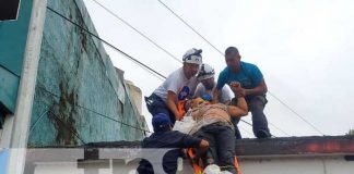 Obrero sufre quemaduras graves en accidente con cables eléctricos en El Rama