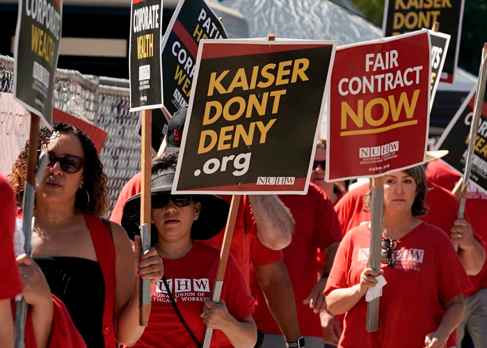 Foto:75 mil trabajadores de la salud realizan 3 días de huelgas en EE.UU/Cortesía