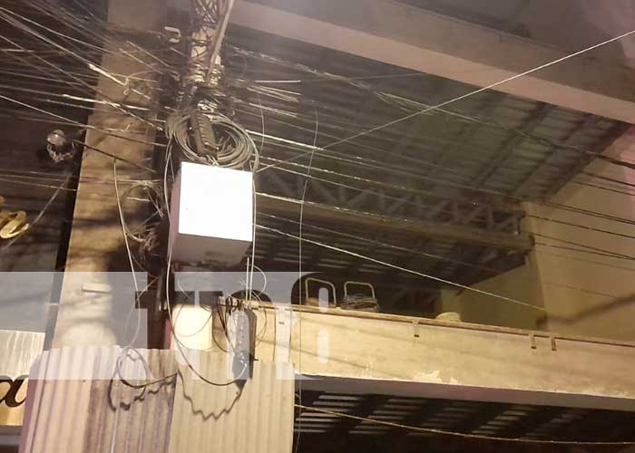 Foto: Obrero de la construcción muere tras recibir potente descarga eléctrica en el mercado Oriental/Tn8