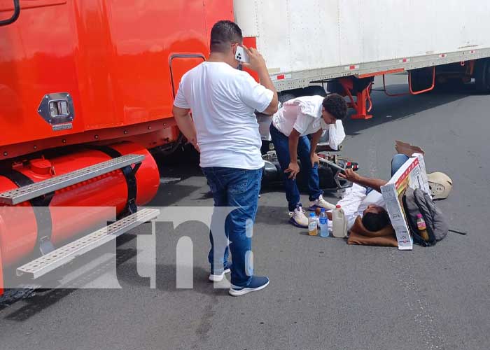 Foto: Accidente con furgón en Managua / TN8