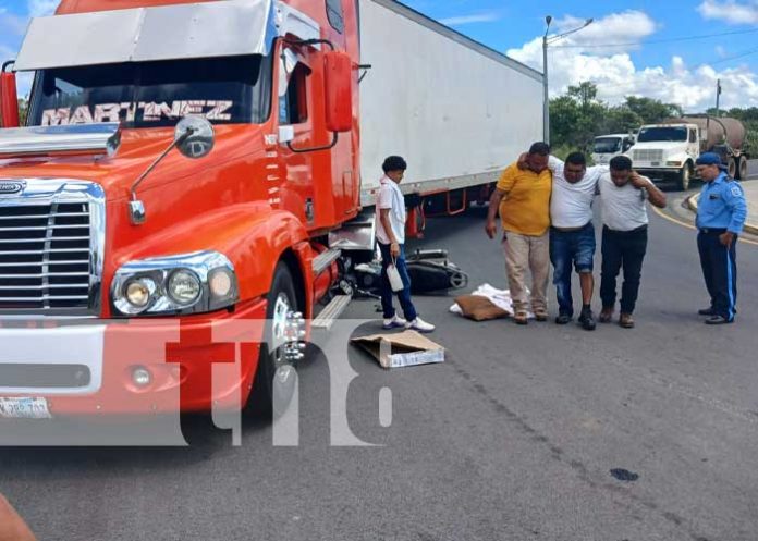 Foto: Accidente con furgón en Managua / TN8