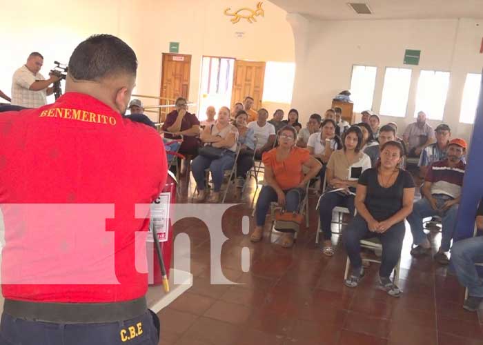 Foto: Capacitación para comerciantes de pólvora en Estelí / TN8