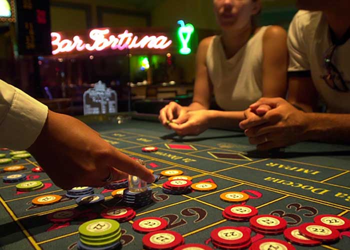 Adicta a las apuestas prefirió orinarse que dejar el casino