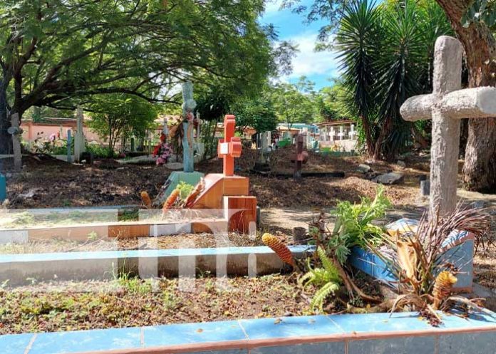 Foto: Limpieza de cementerio en Somoto, Madriz / TN8