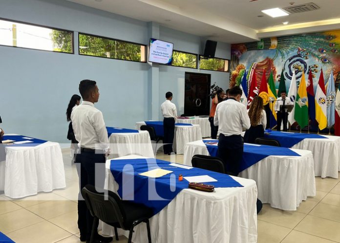 Foto: Elección de mejor estudiante normalista de Nicaragua / TN8