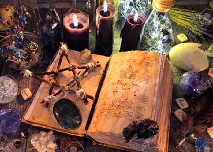 Universidad ofrecerá maestría en Magia y Ocultismo