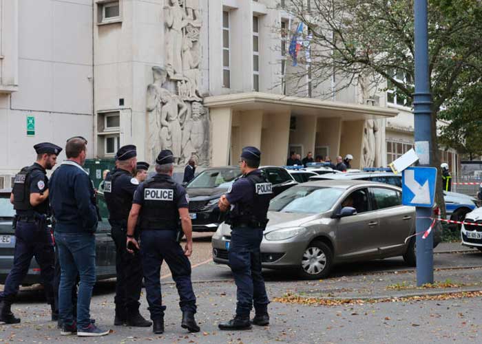 Profesor muerto por ataque con cuchillo en Francia