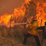 Decenas de evacuados por incendios en Argentina