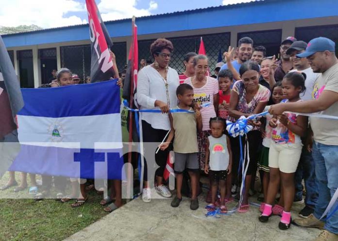 Foto: Nuevo colegio remodelado en Kuakuil, Puerto Cabezas / TN8