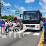 Foto: Nuevas unidades de buses chinos pasan por León / TN8