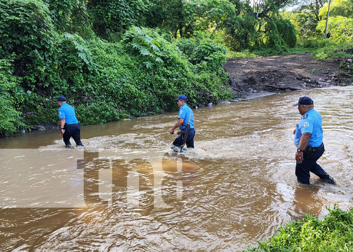 Foto: Una familia fue arrastrada por una corriente de un río en León / TN8