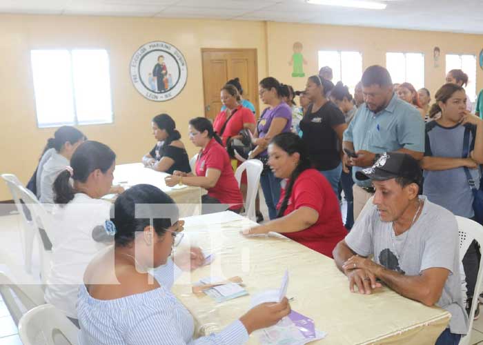 Foto: Matrícula escolar en León / TN8