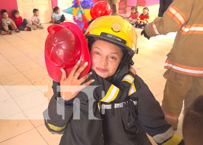 Foto: Niñez por un día fue bombero en Estelí / TN8