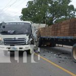 Foto: Choque entre camiones deja a una persona con lesiones en Juigalpa / TN8
