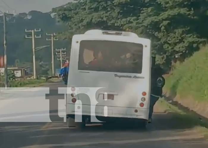  Foto: Bus Navideño al Límite: Caos y Riesgo en Matagalpa por Sobrecarga /Cortesía
