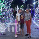 Departamentos de Nicaragua celebran el encendido de luces y adornos navideños