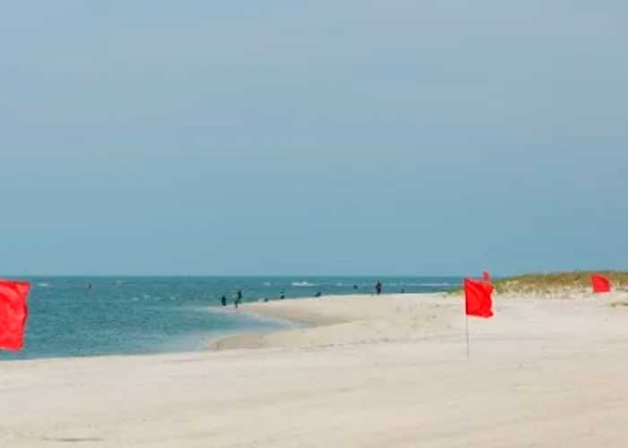 Foto: ¡Horror en EEUU! Encuentran cuerpo desmembrado en playa de Rockaways/Cortesía