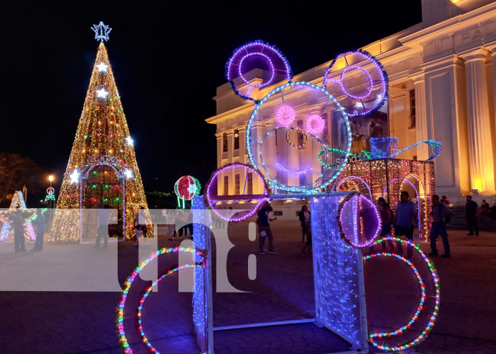 Foto: ¡Managua se ilumina para recibir la Navidad con más de 2 mil metros de luces!/TN8