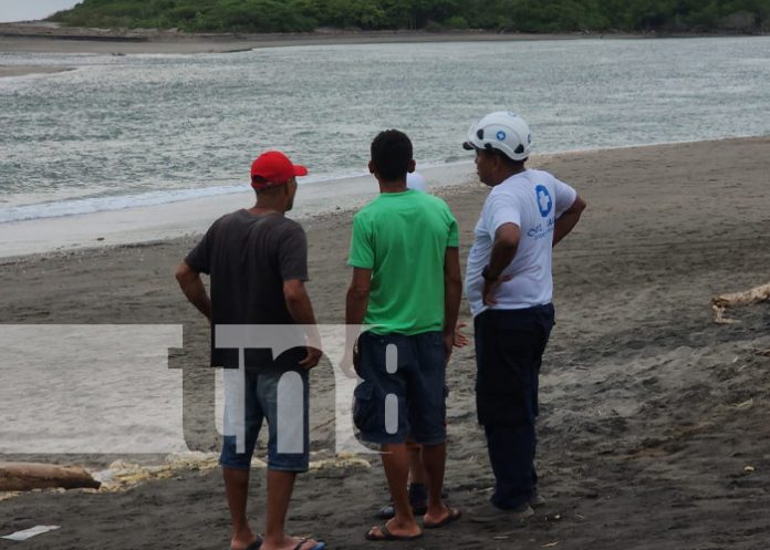 Foto: Un ahogado y otro desaparecido en playa Salinas Grandes, León / TN8