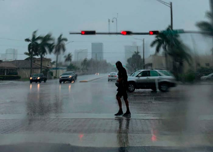  Foto: Inundaciones y Apagones: Caos en Florida por Tormentas  / Cortesía  