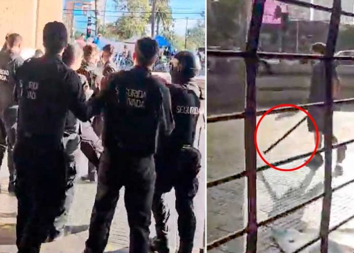 Con palos y sillas delincuentes atacan a guardias de seguridad en Chile