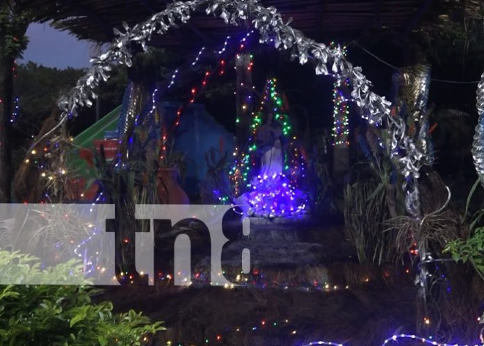 Foto: Llega la Navidad a la Isla de Ometepe, instalan luces navideñas / TN8