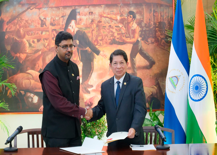 Foto:Embajador de India presenta Copias de Estilo /Cortesía