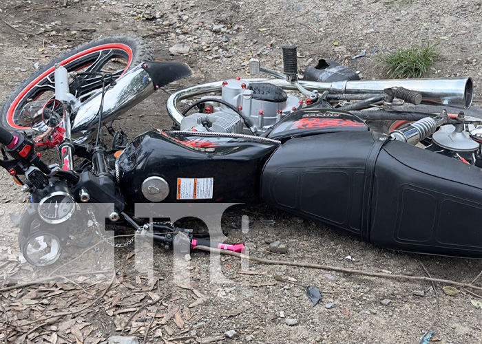 Accidente de tránsito en San Judas deja a dos jóvenes heridos en Nueva Segovia
