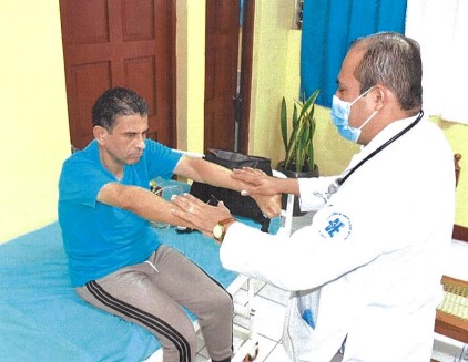 Foto: Cumplimiento en el programa de atención médica a Rolando Álvarez/Cortesía