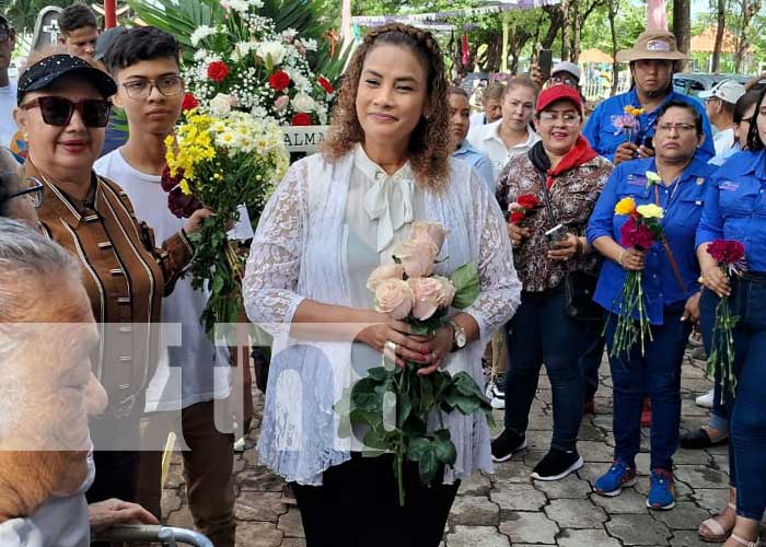 Foto: Homenaje a héroes y mártires en el Cementerio Periférico / TN8