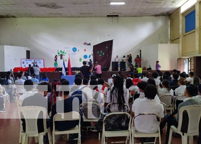 Foto: Festival ecológico en Instituto Elvis Díaz, en Managua, Nicaragua / TN8