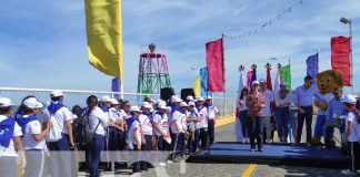 Foto: Inauguración de "escuela flotante" en Managua / TN8