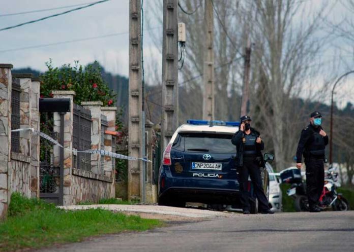 Hombre asesinó a puñaladas a sus tres hijas en Francia