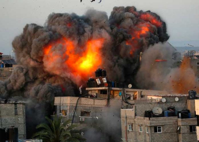Aumentan a 15.000 los muertos por ataques de Israel en Gaza