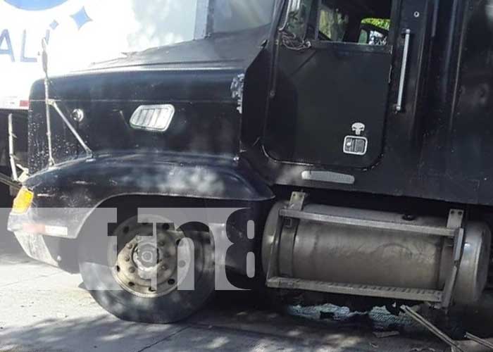 Foto: Accidente de tránsito en el sector de Malacatoya / TN8