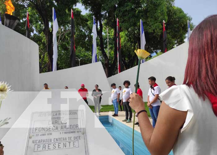 Foto: Juventud Sandinista rinde homenaje a héroes y mártires / TN8
