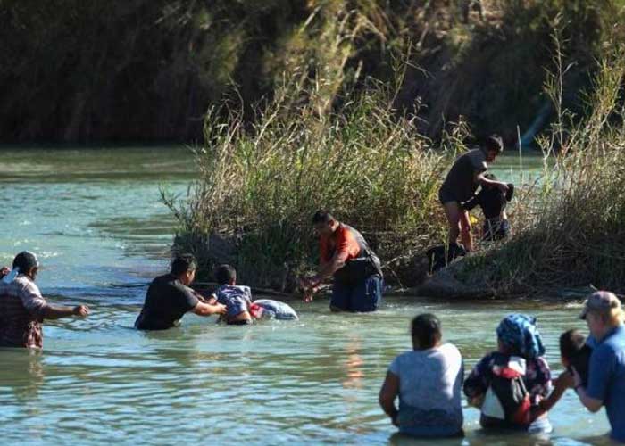 Muere un niño migrante al tratar de cruzar el Río Bravo