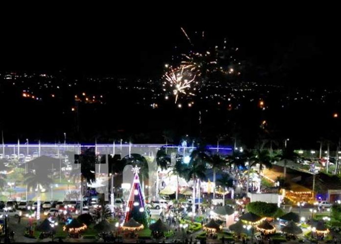 Foto: Puerto Salvador Allende recibe la Navidad / TN8