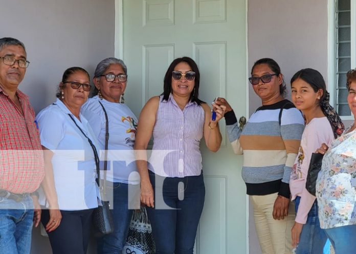 10 familias cumplen su sueño de una casa bonita y segura en Ocotal