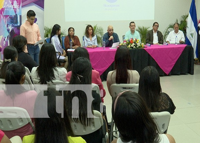 Estudiantes de comunicación de la UNAN-Managua son reconocidos en sus prácticas