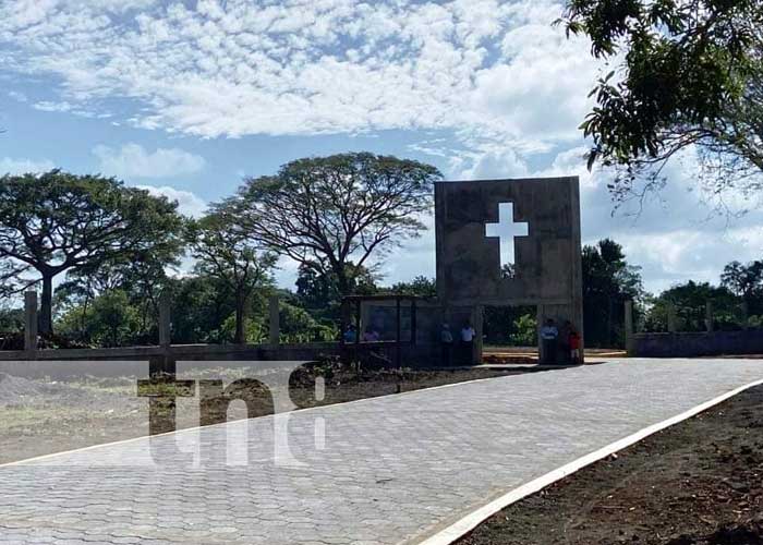 Foto: Inauguran segunda etapa del nuevo cementerio de Jinotepe / TN8 