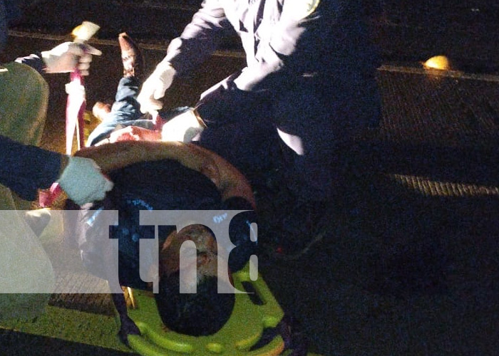 Foto: Motociclista "a toda máquina" pierde el control y sufre un accidente en Río Blanco, Matagalpa/Tn8
