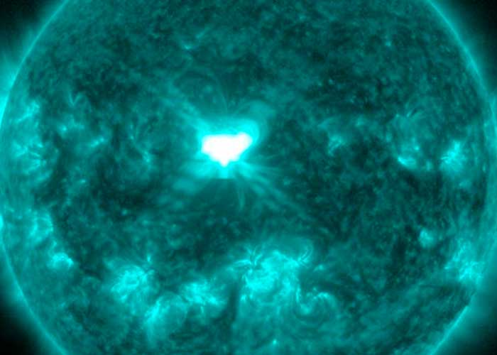 Foto: NASA revela imágenes del sol en llamas /cortesía