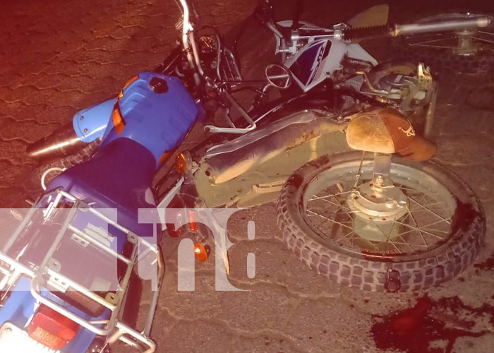 Foto: Dos lesionados dejó el choque entre dos motos en Santo Domingo a La Libertad / TN8