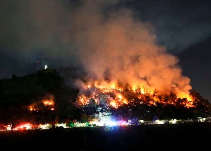 Más de 5 hectáreas quemadas por el voraz incendio en el Parque Metropolitano de Chile