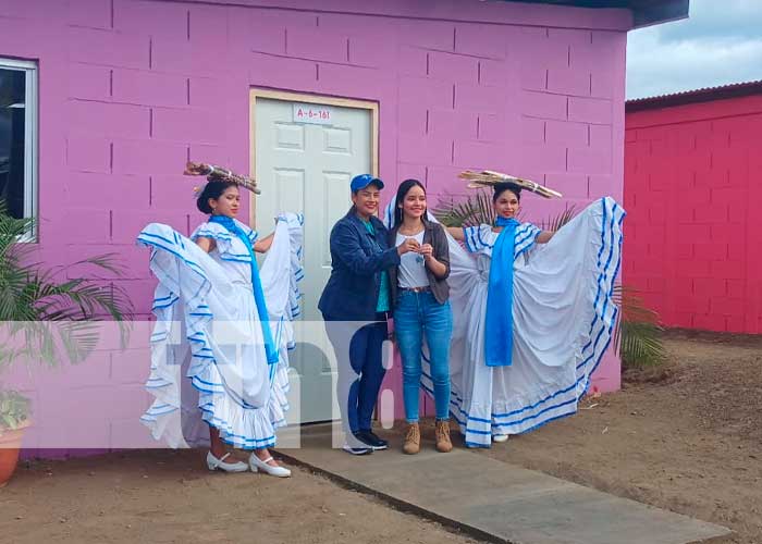 Foto: Un sueño hecho realidad: Familias de Managua con viviendas dignas esta navidad / TN8