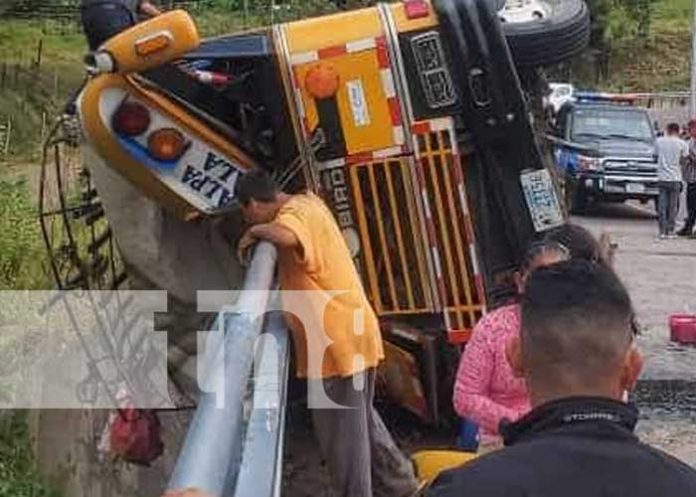 Fiscalía acusa a dueño y conductor de bus en Matagalpa como coautores de homicidio