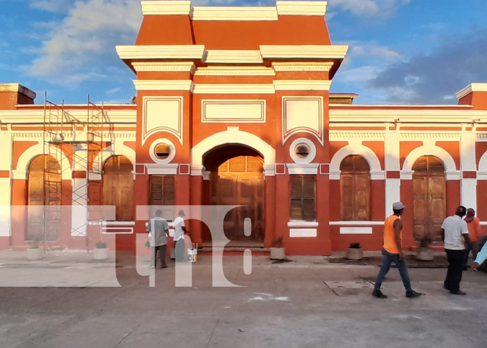 Remozamiento de la Estación del Ferrocarril: Un rescate histórico en Granada